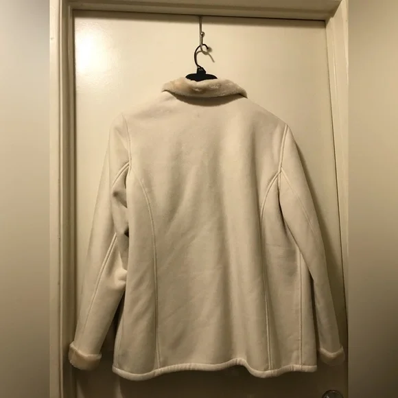 GALLERY Coat - Picture 4 of 6